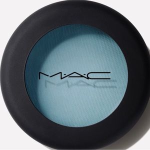 Good Jeans eyeshadow